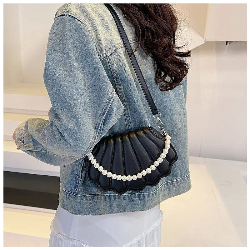 The Ariël Crossbody Bag